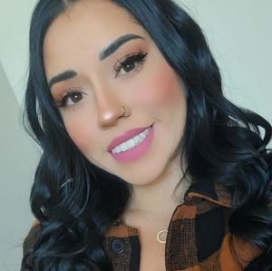 Meet your Posher, Blanca